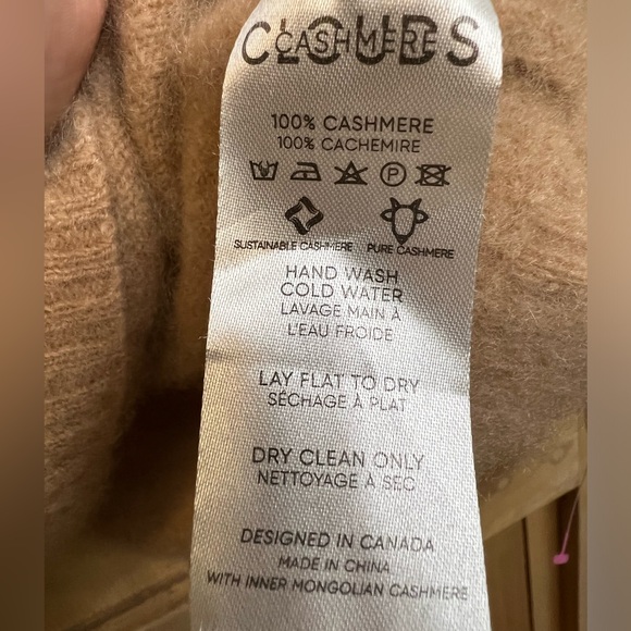 Cashmere Clouds Turtleneck Sweater 100% Cashmere - Picture 2 of 4